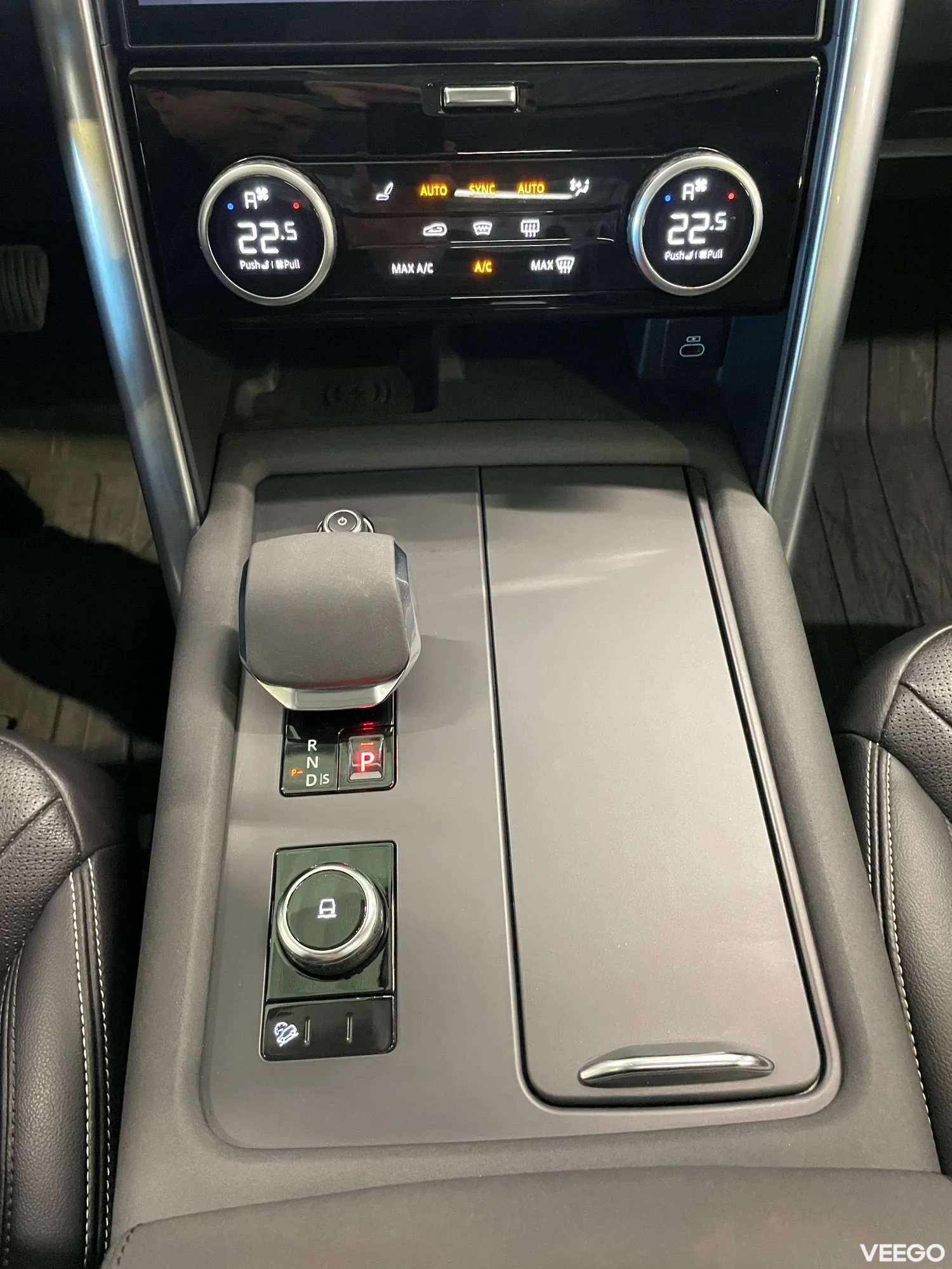 Land Rover Discovery D250 SE 3.0 183kW