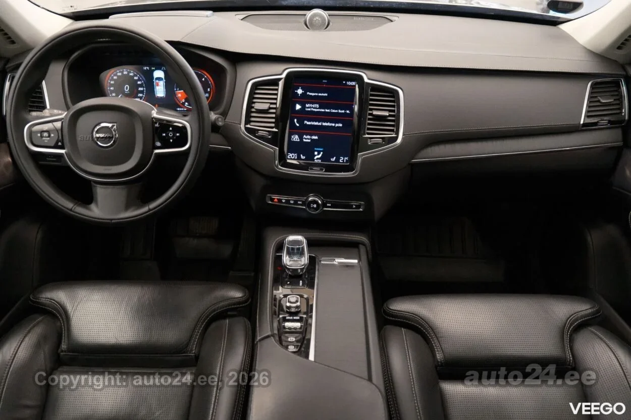 Volvo XC90 B5 Inscription AWD B&W 2 173kW