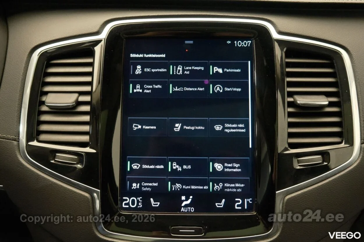 Volvo XC90 B5 Inscription AWD B&W 2 173kW