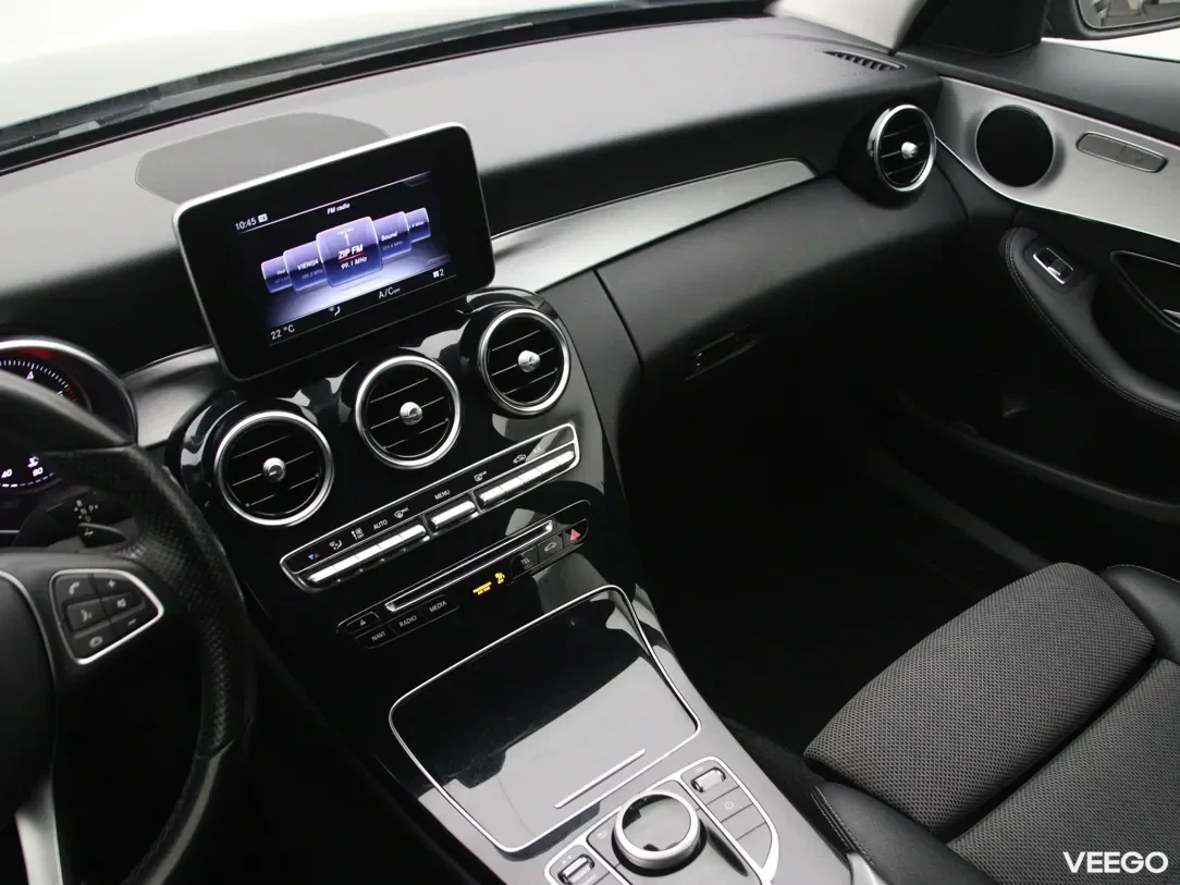 Mercedes-Benz C180 1.6 85kW