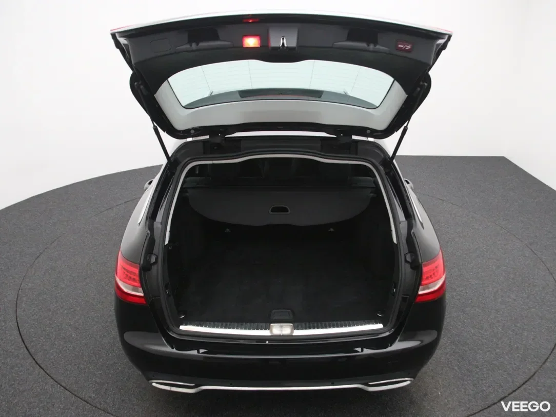 Mercedes-Benz C180 1.6 85kW