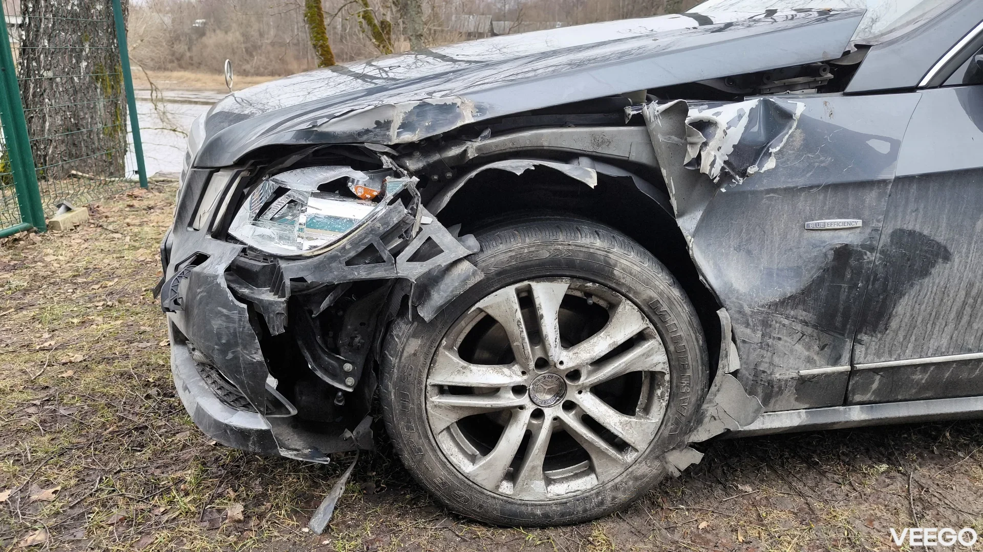 Mercedes-Benz E220 2.1 120kW