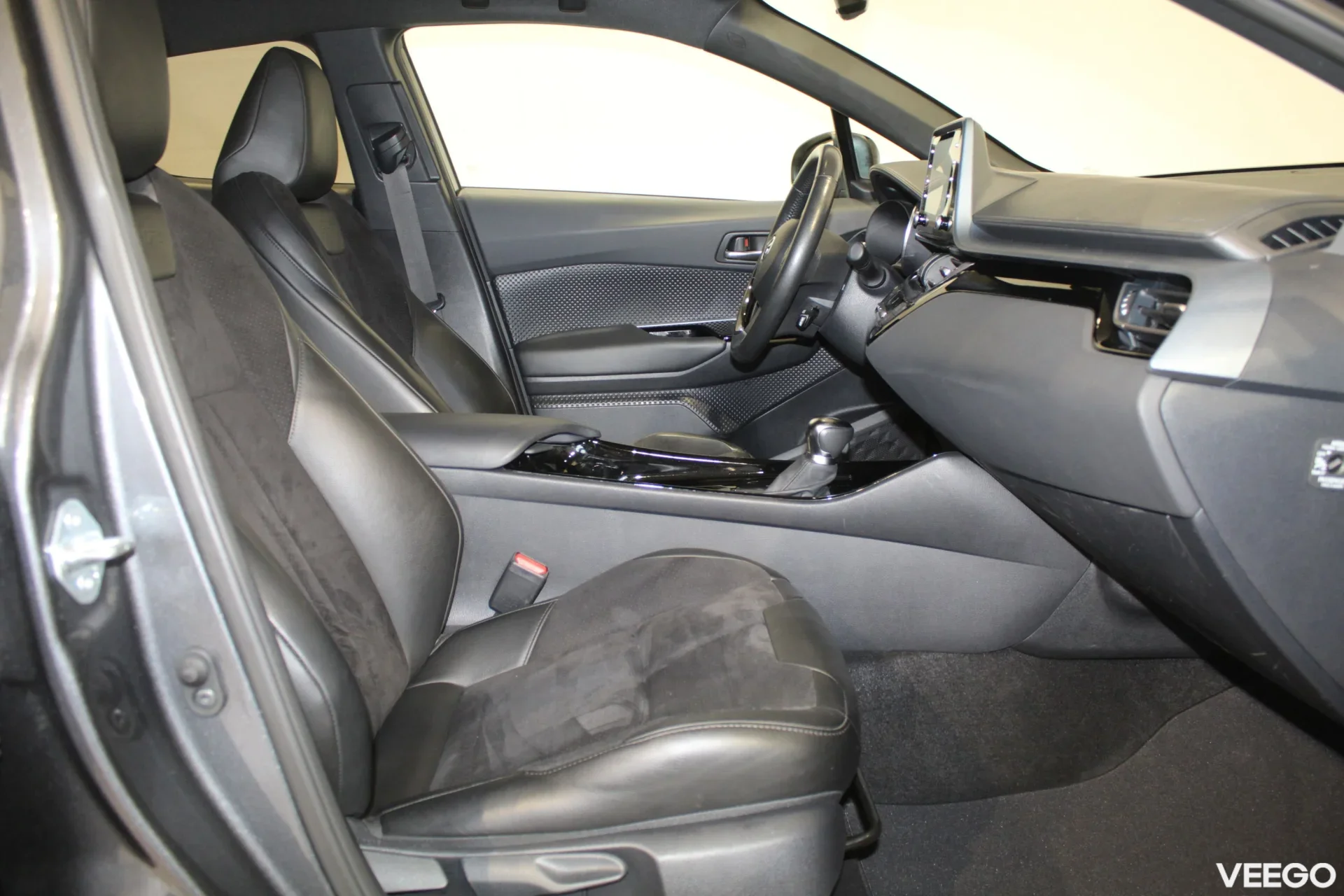 Toyota C-HR Style Plus 1.8 72kW