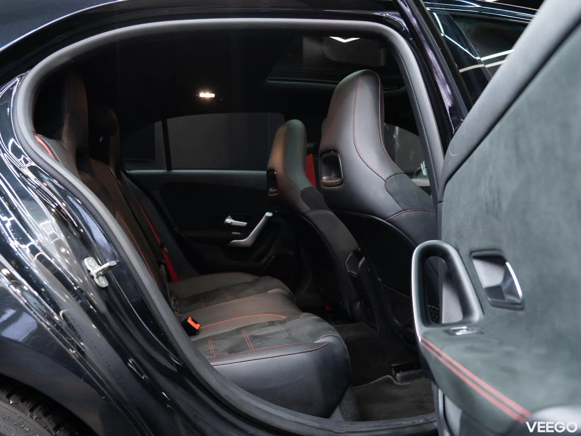 Mercedes-Benz A45 AMG 2.0 285kW