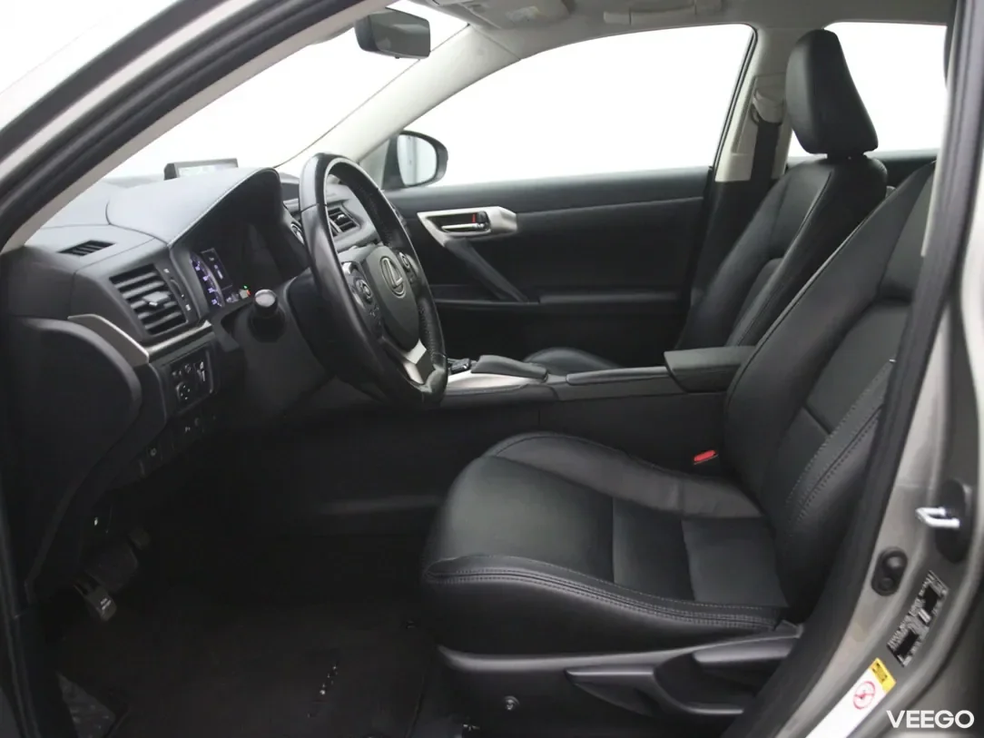 Lexus ct-200h 1.8 100kW