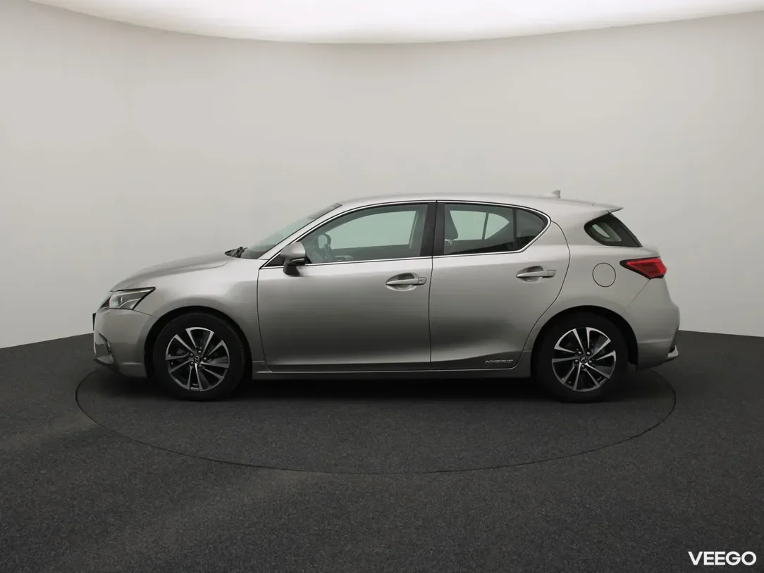 Lexus ct-200h 1.8 100kW