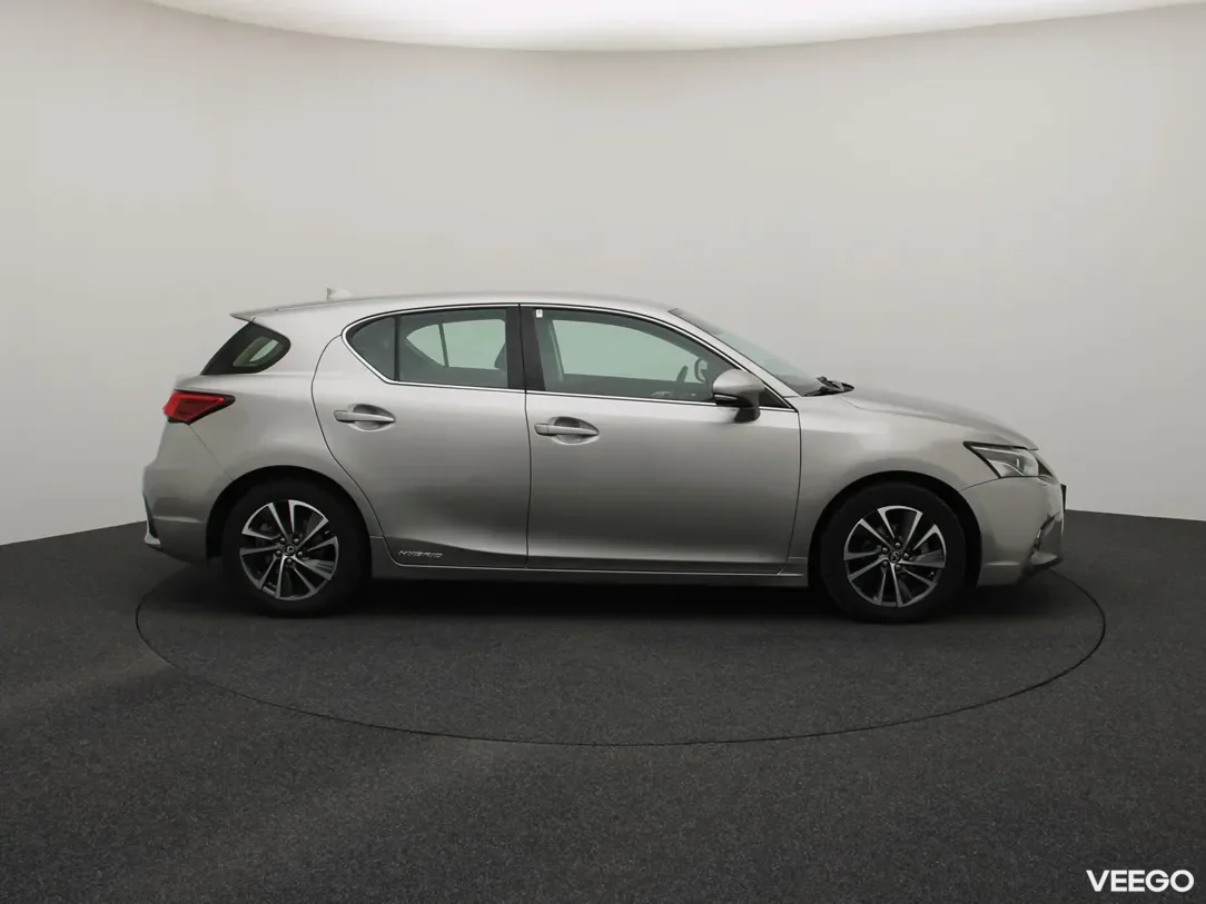 Lexus ct-200h 1.8 100kW