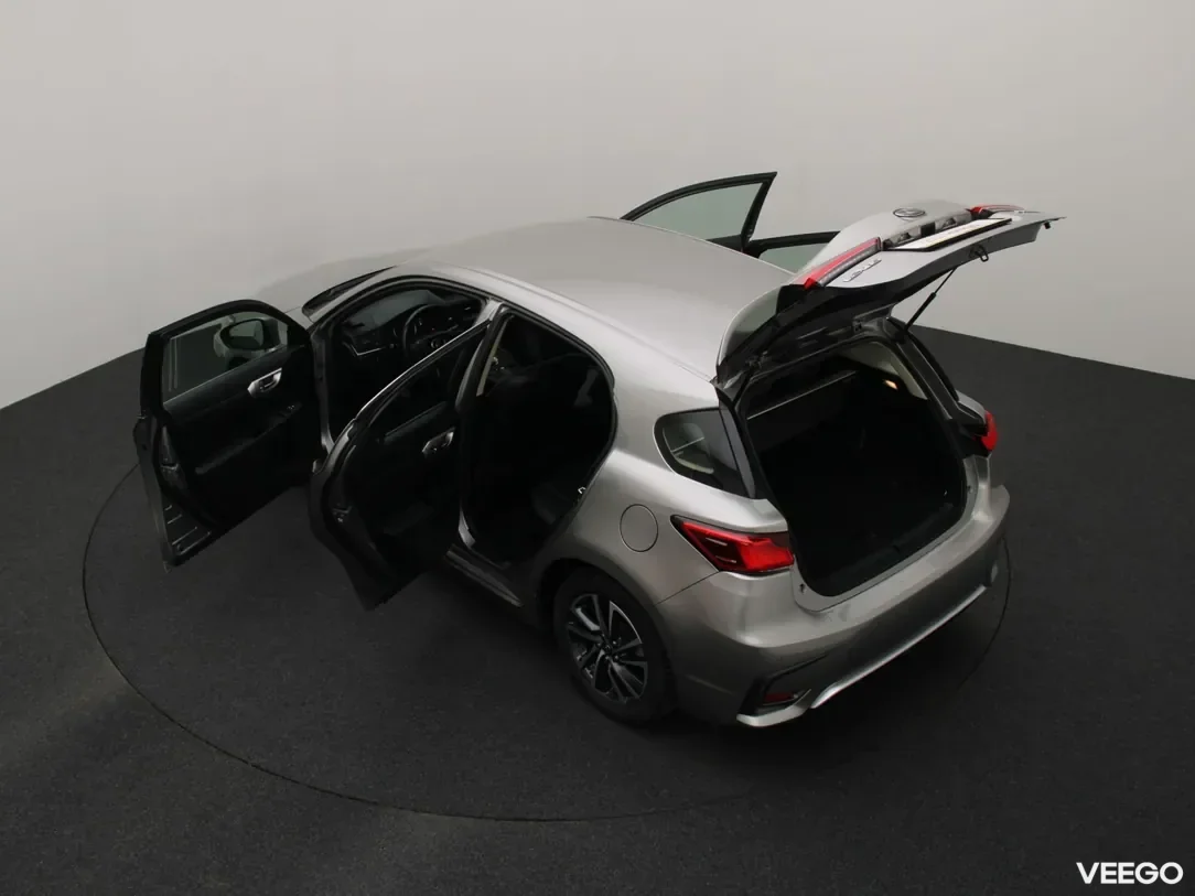 Lexus ct-200h 1.8 100kW