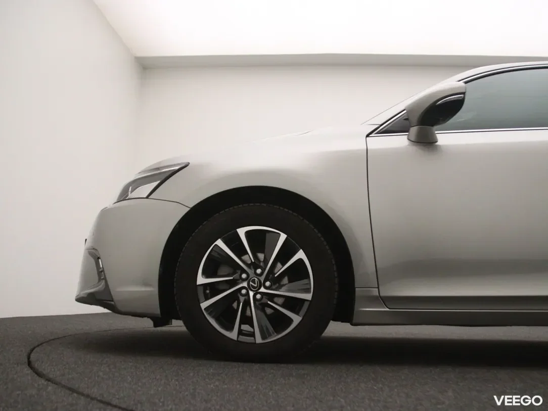 Lexus ct-200h 1.8 100kW