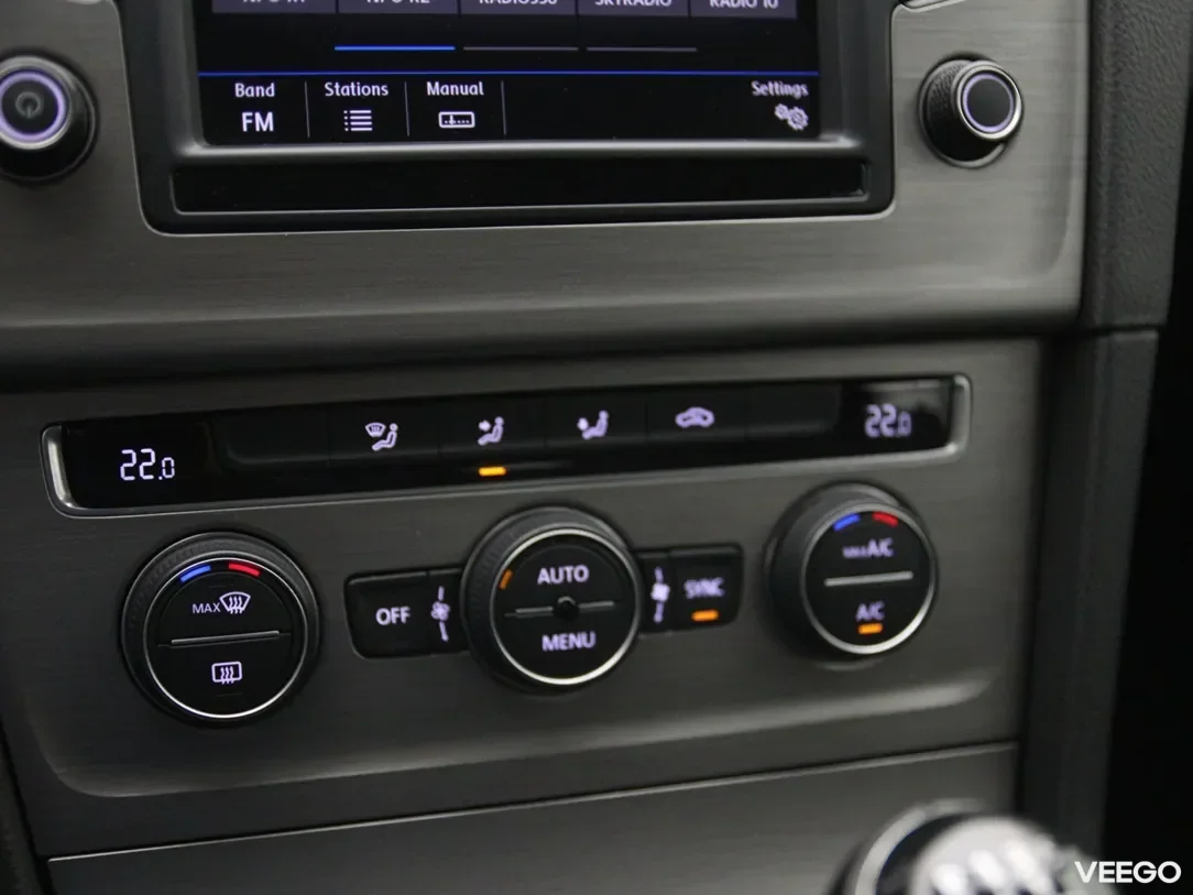 Volkswagen Golf 1.6 81kW