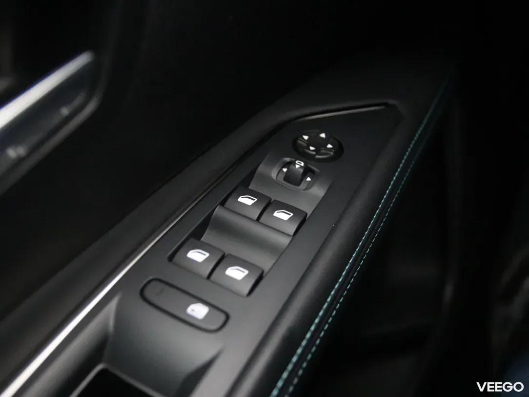 Peugeot 5008 1.2 96kW