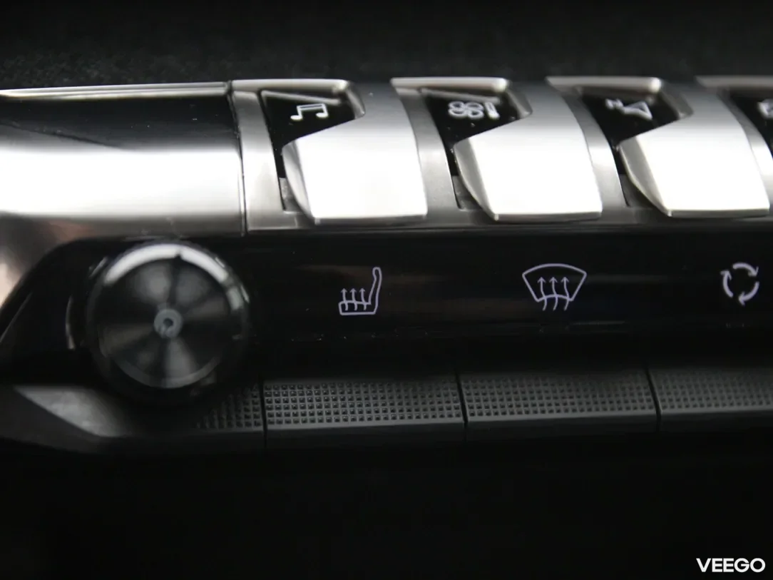 Peugeot 5008 1.2 96kW