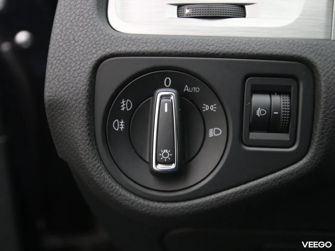 Volkswagen Golf 1.6 81kW