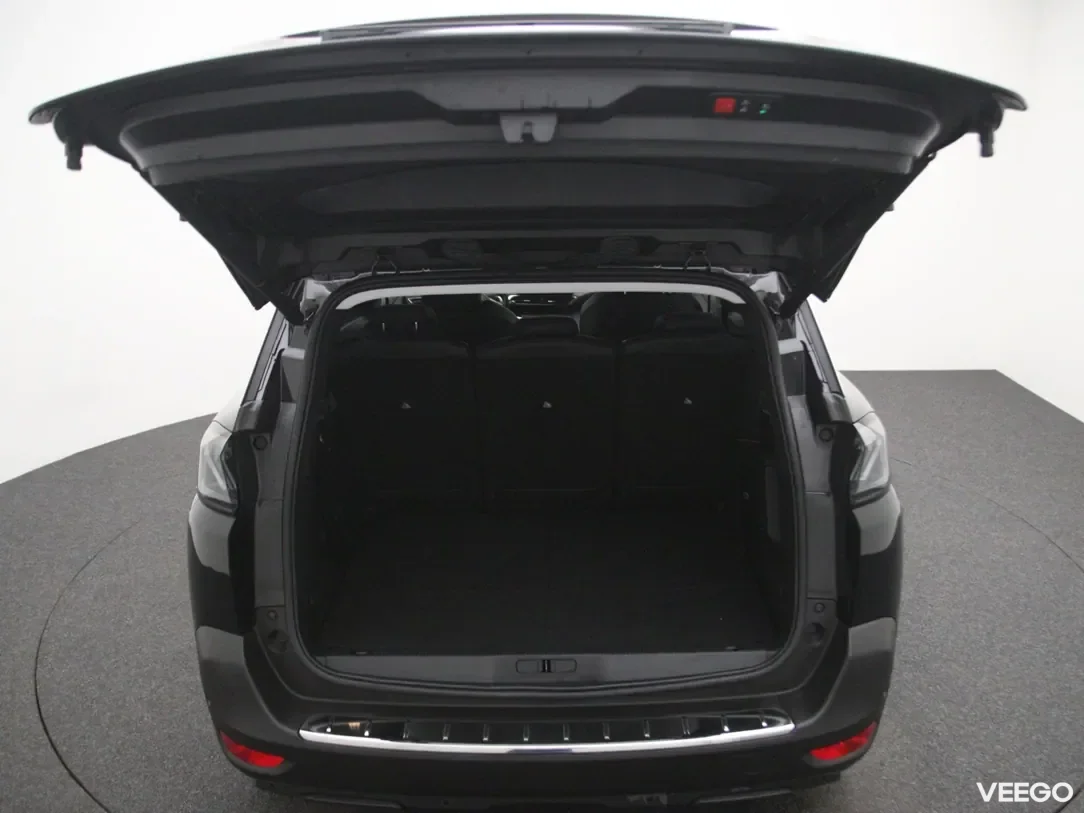 Peugeot 5008 1.2 96kW