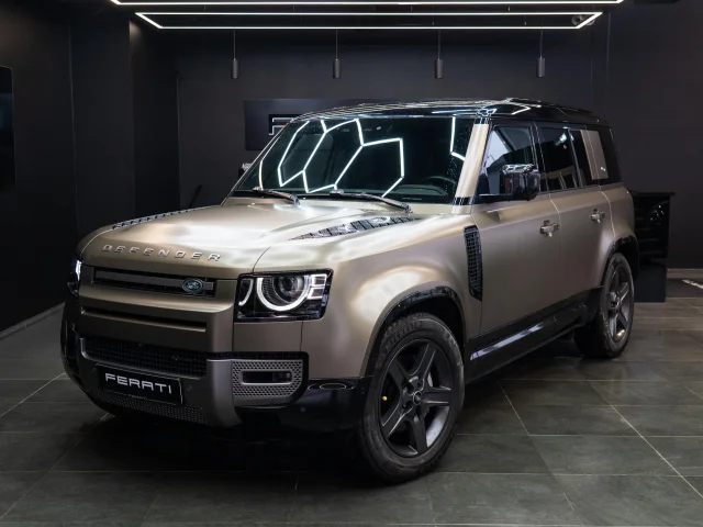 Image of Land Rover Defender 3.0 221kW