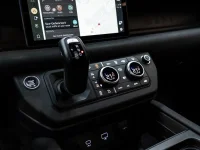 Land Rover Defender 3.0 221kW thumbnail