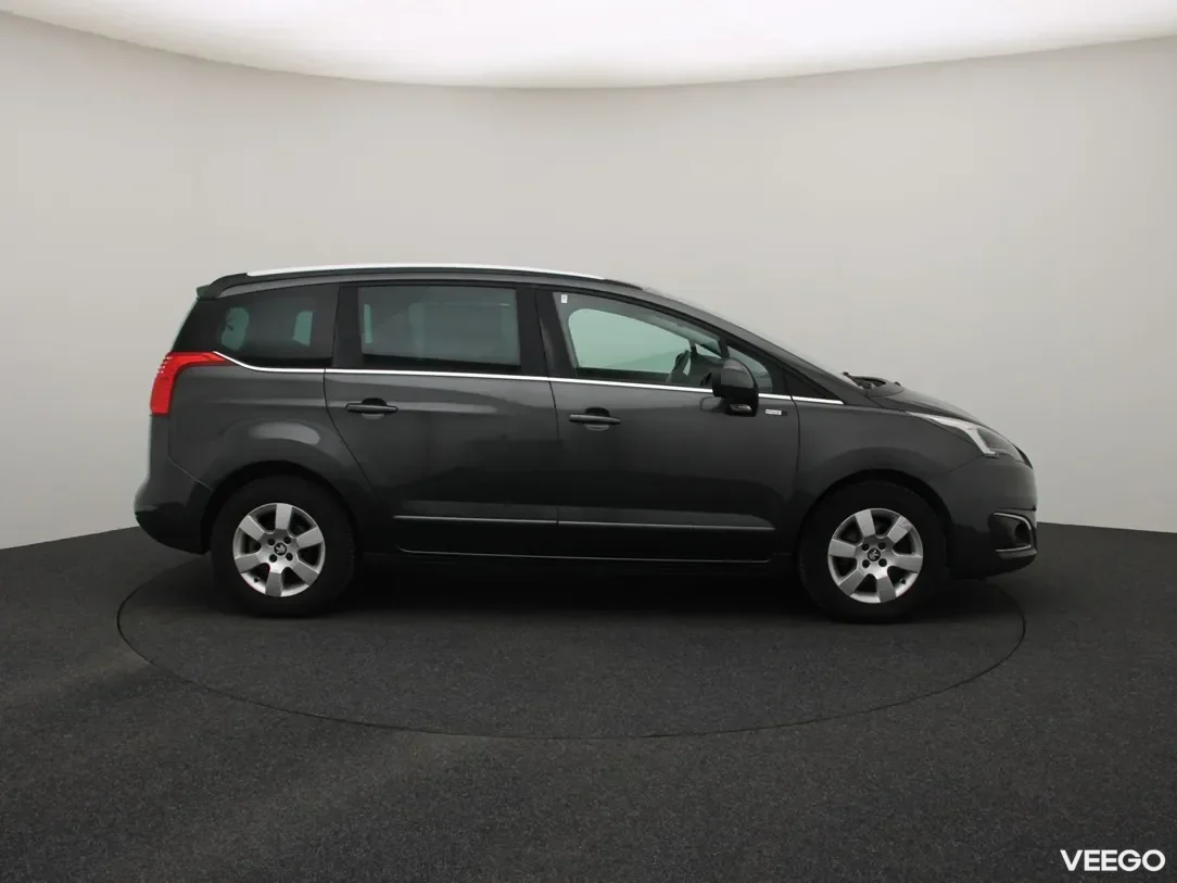 Peugeot 5008 1.6 85kW