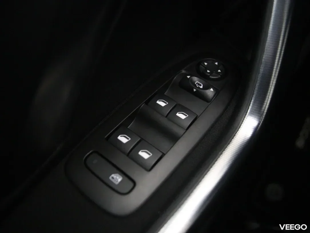 Peugeot 2008 1.2 81kW