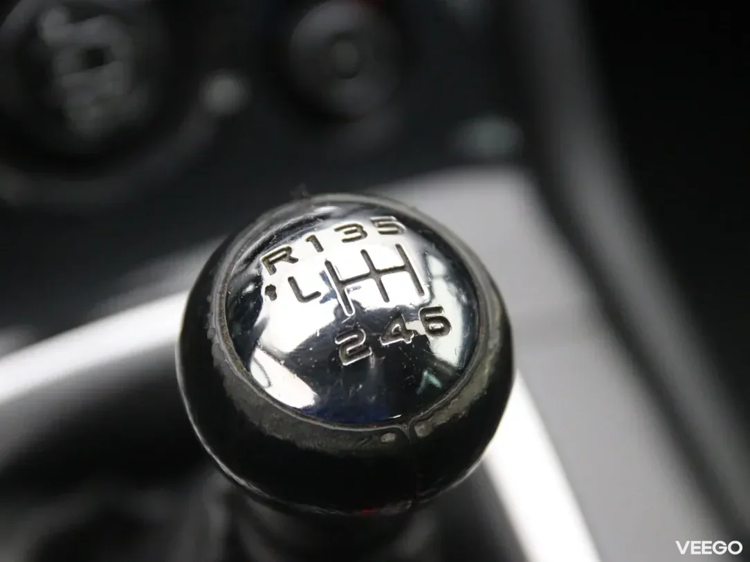 Peugeot 5008 1.6 85kW