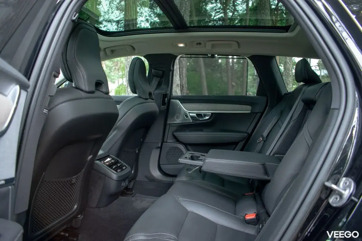 Volvo V90 Cross Country ULTIMATE Xenium FULLOPT 2 183kW
