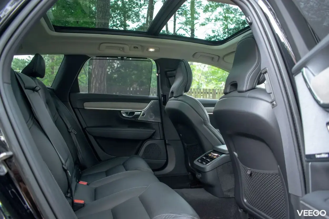 Volvo V90 Cross Country ULTIMATE Xenium FULLOPT 2 183kW