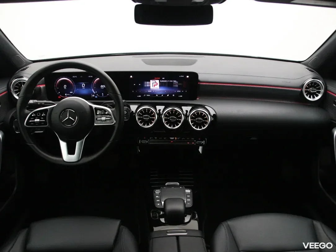 Mercedes-Benz cla-180 1.3 100kW