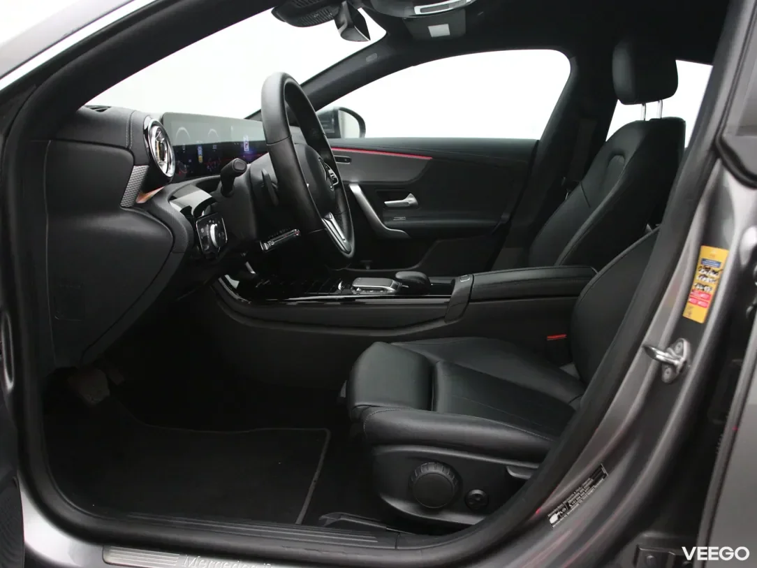 Mercedes-Benz cla-180 1.3 100kW
