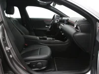 Mercedes-Benz cla-180 1.3 100kW thumbnail