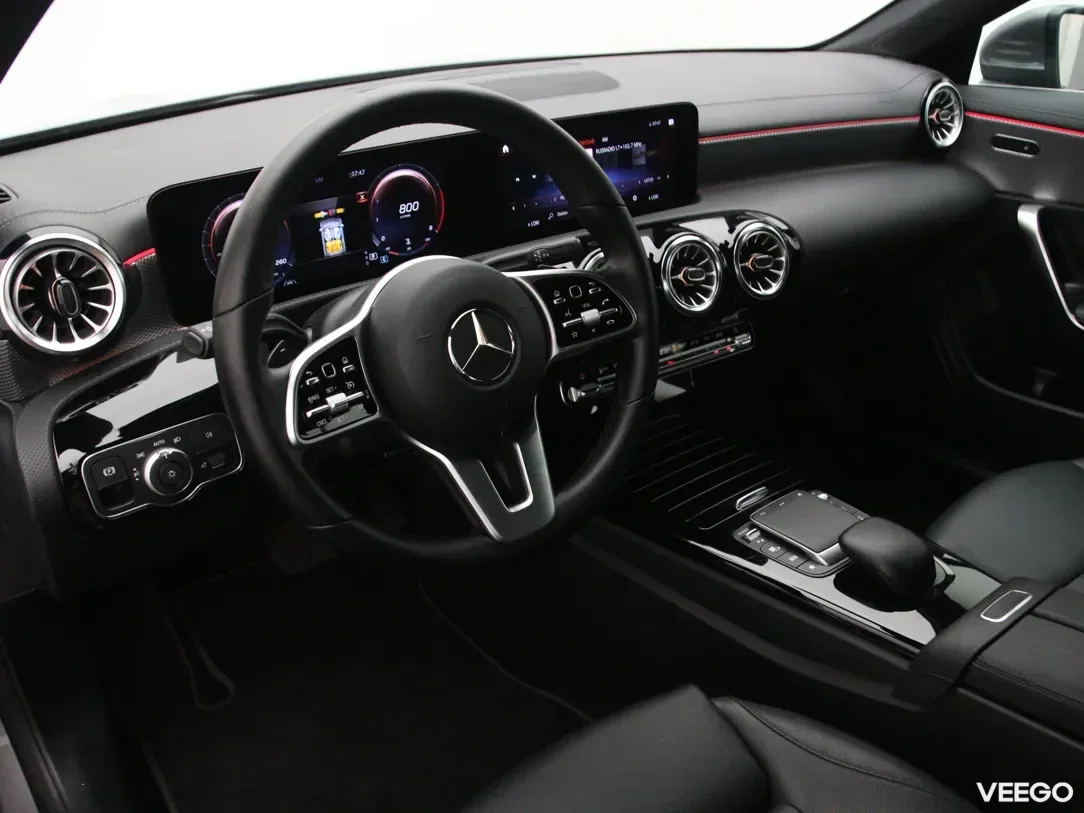 Mercedes-Benz cla-180 1.3 100kW