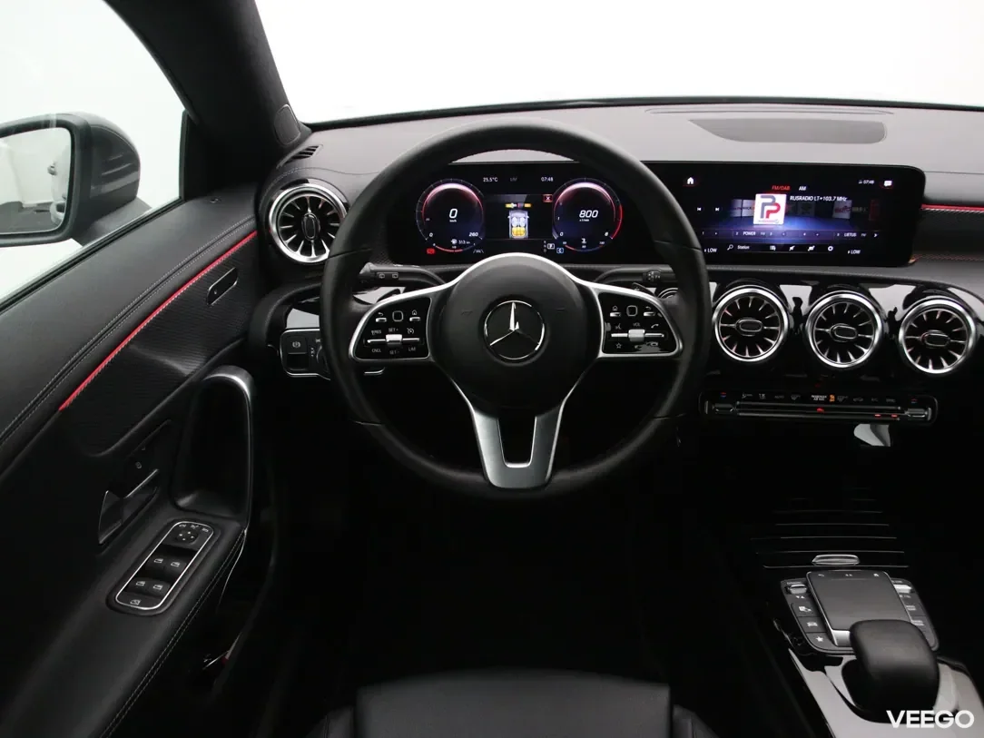 Mercedes-Benz cla-180 1.3 100kW