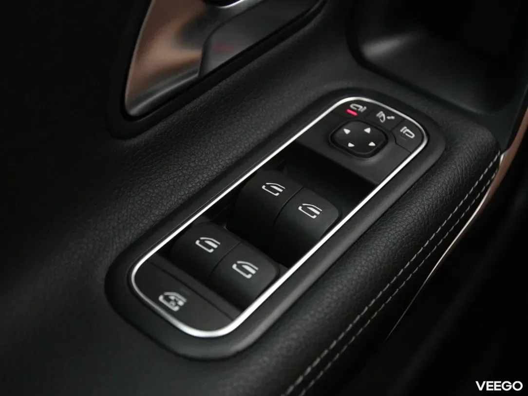 Mercedes-Benz cla-180 1.3 100kW