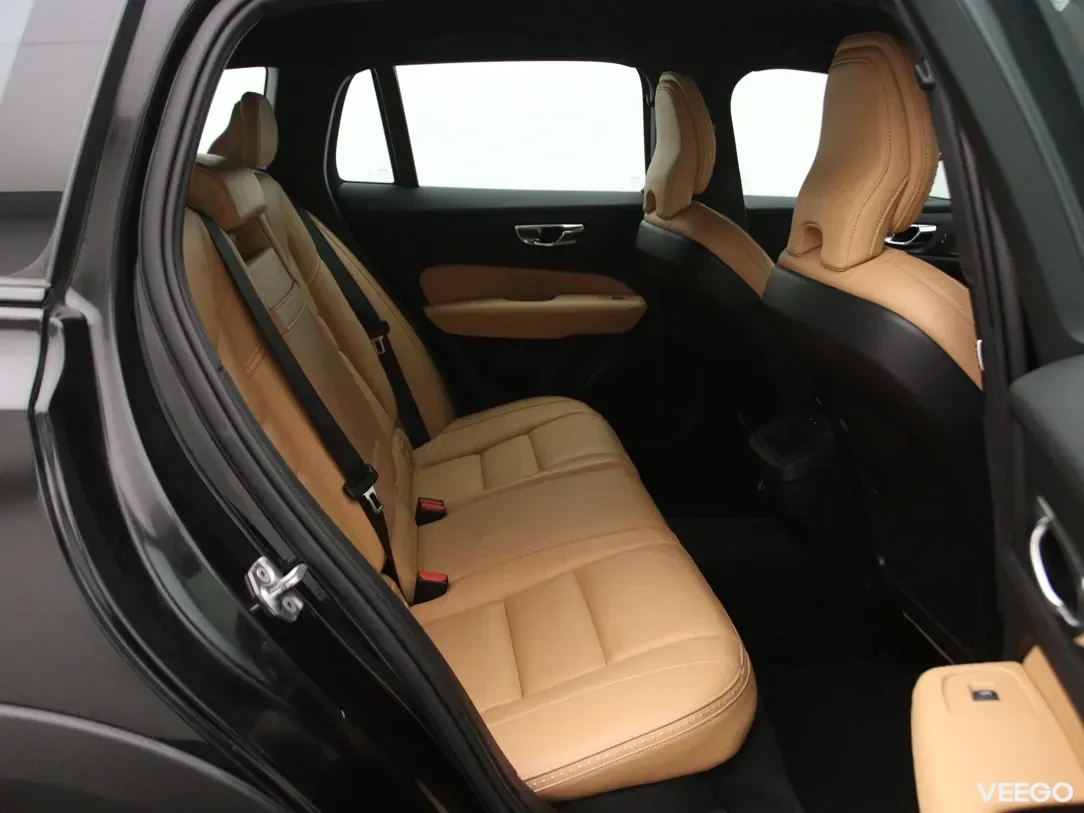 Volvo v60-cross-country 2 140kW