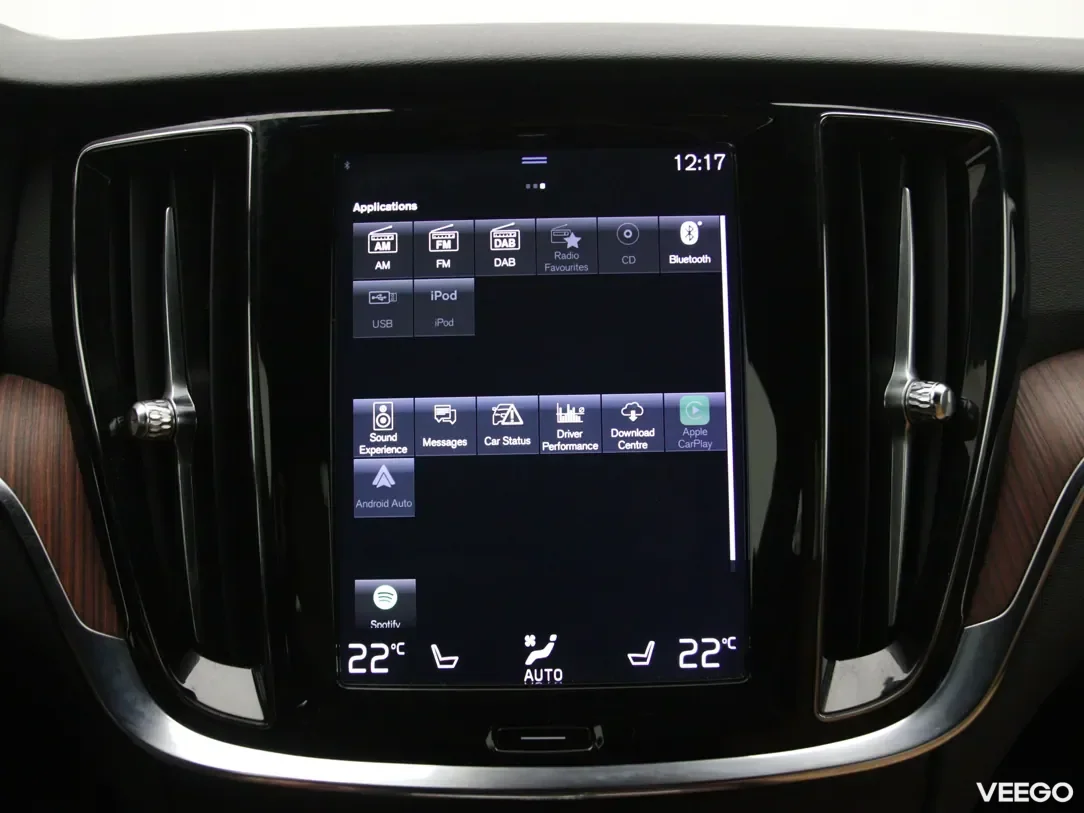 Volvo v60-cross-country 2 140kW