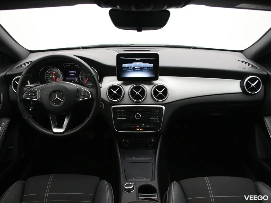 Mercedes-Benz cla-200 2.1 100kW