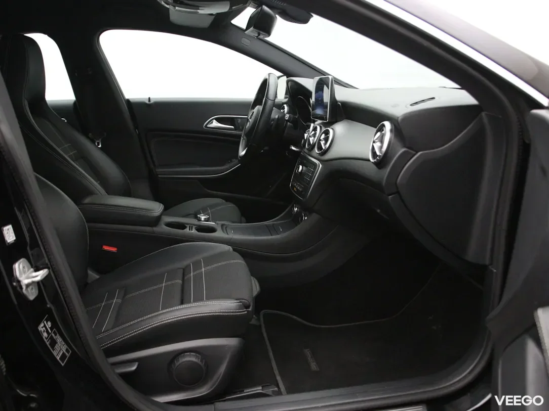 Mercedes-Benz cla-200 2.1 100kW