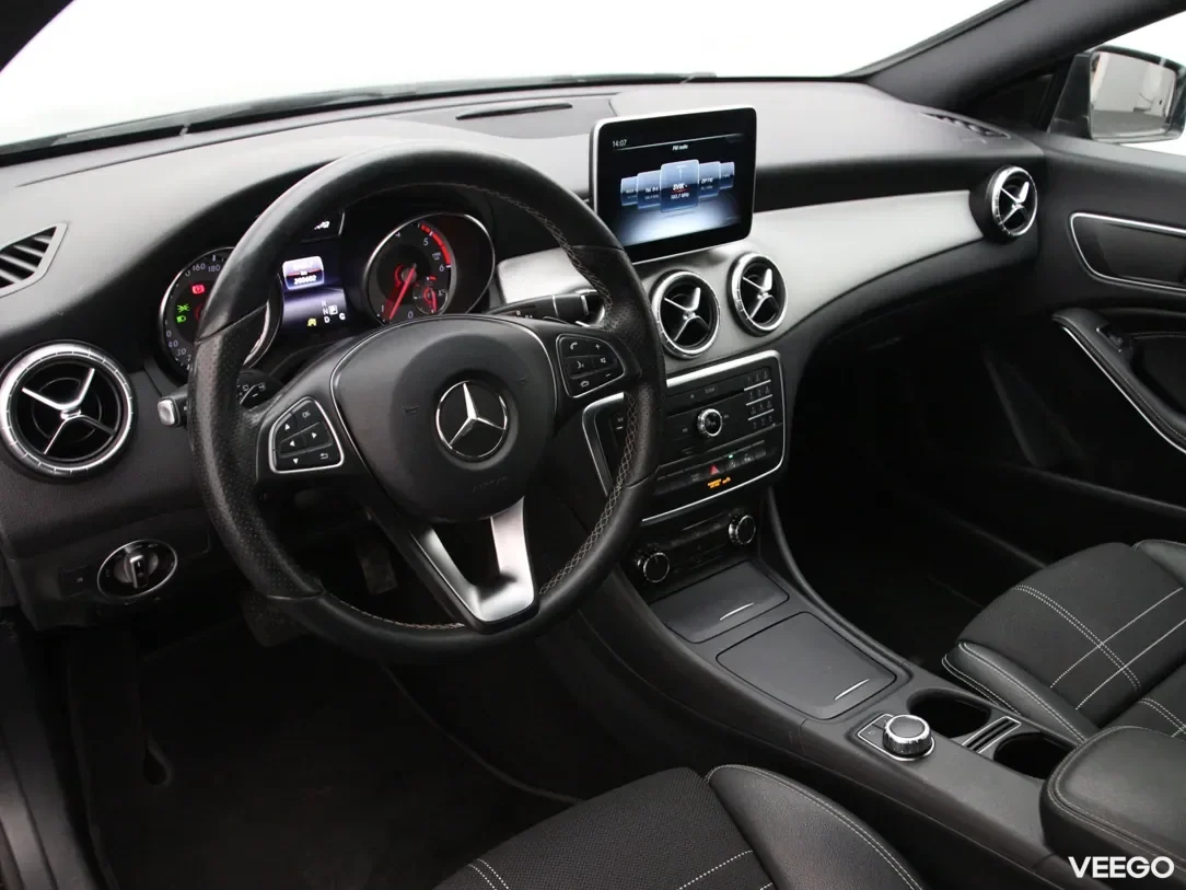 Mercedes-Benz cla-200 2.1 100kW