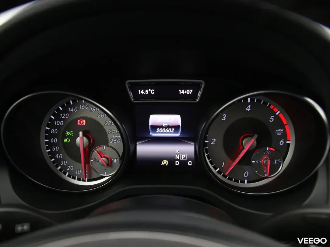 Mercedes-Benz cla-200 2.1 100kW