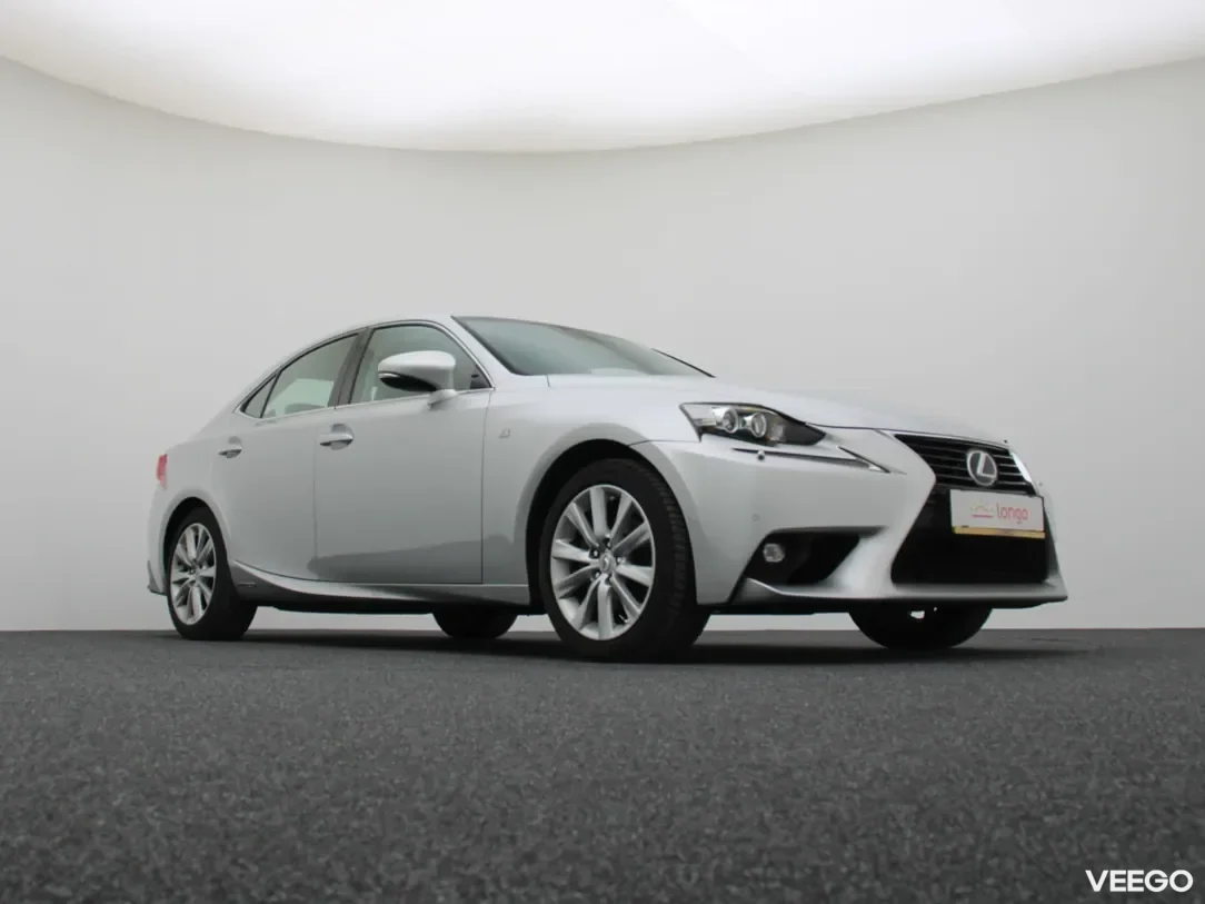 Lexus is-300 2.5 164kW