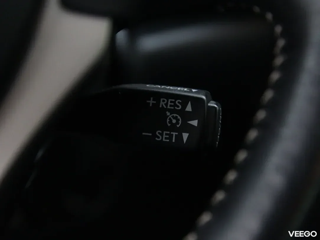 Lexus is-300 2.5 164kW