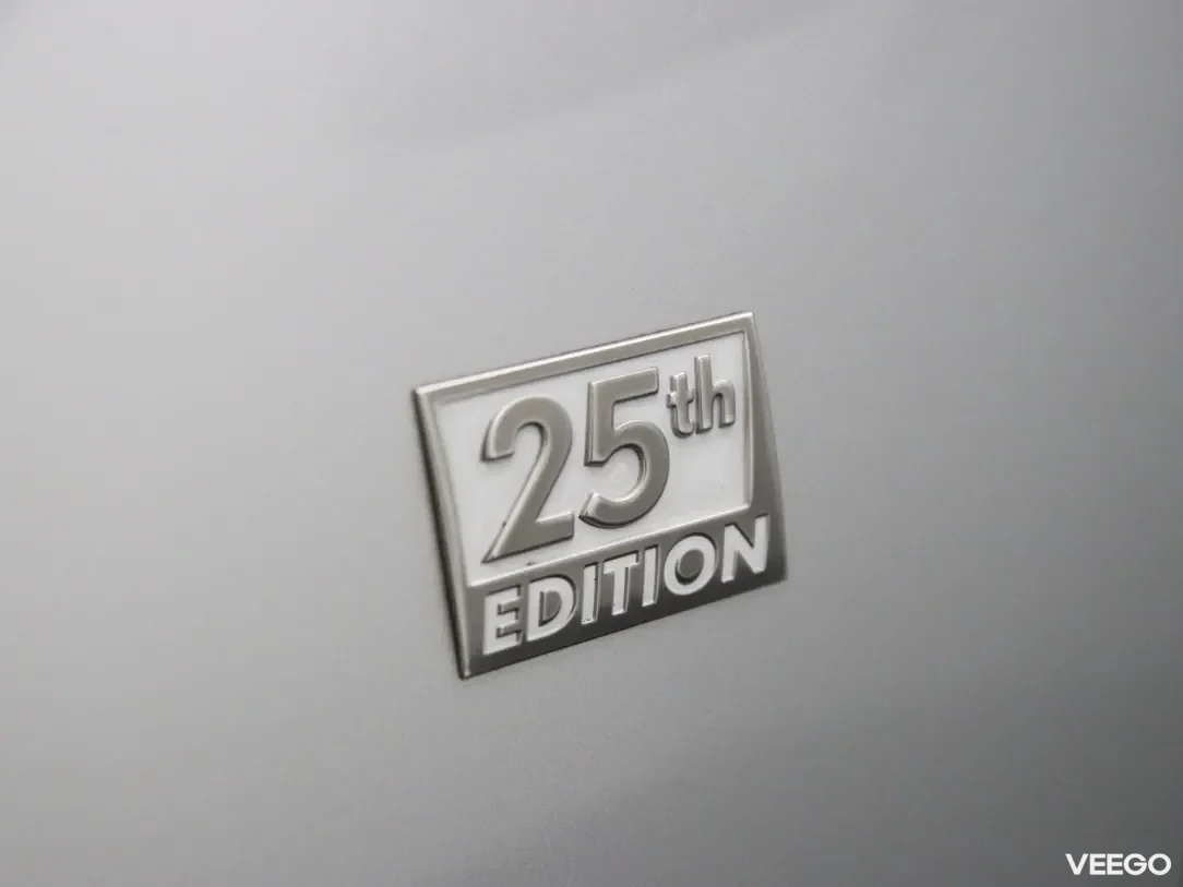 Lexus is-300 2.5 164kW