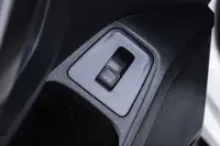 Volkswagen Tiguan 147kW thumbnail