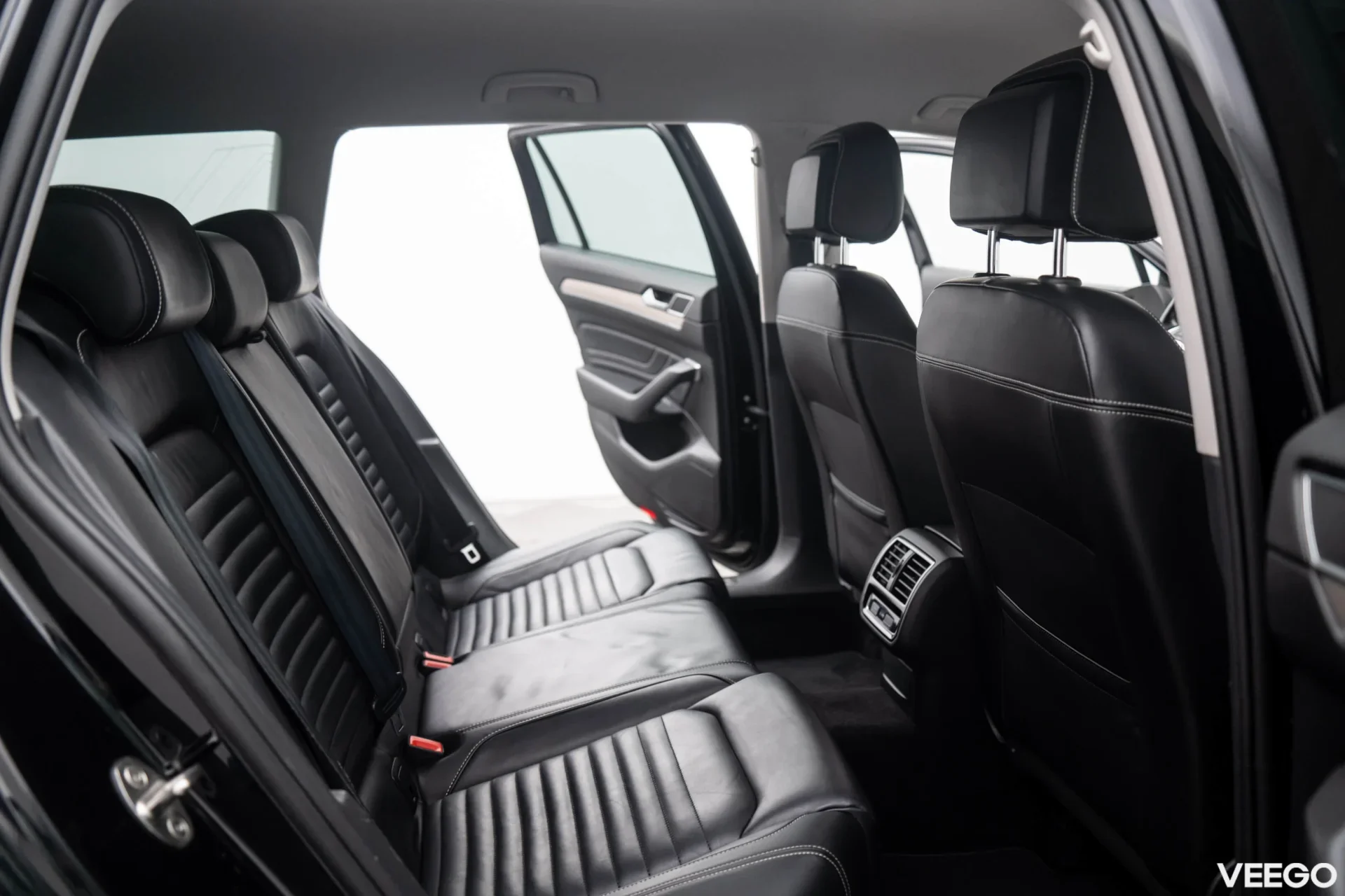 Volkswagen Passat R-Line 2.0 110kW