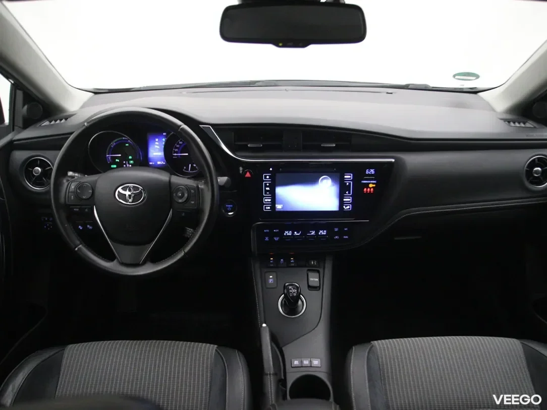 Toyota Auris 1.8 100kW