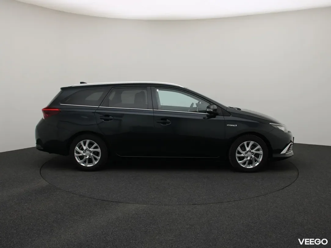Toyota Auris 1.8 100kW