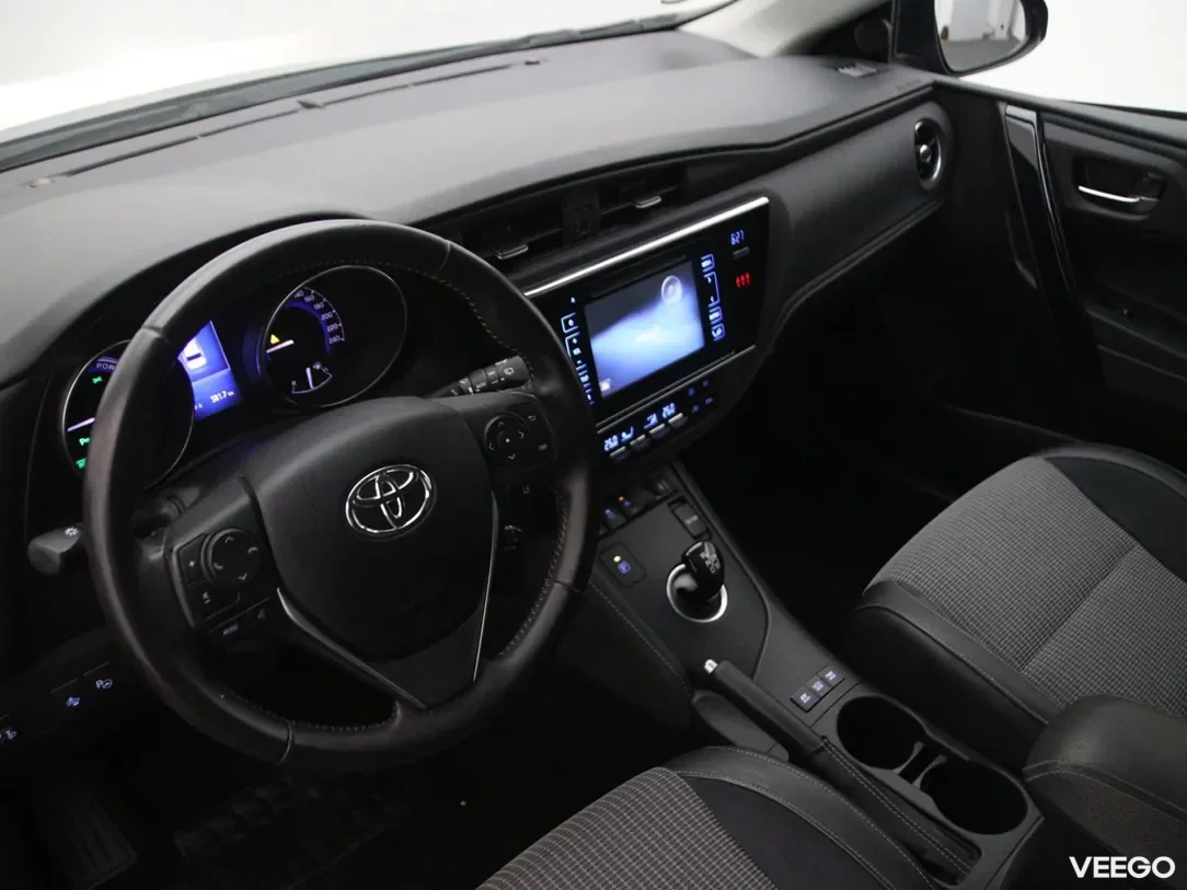 Toyota Auris 1.8 100kW