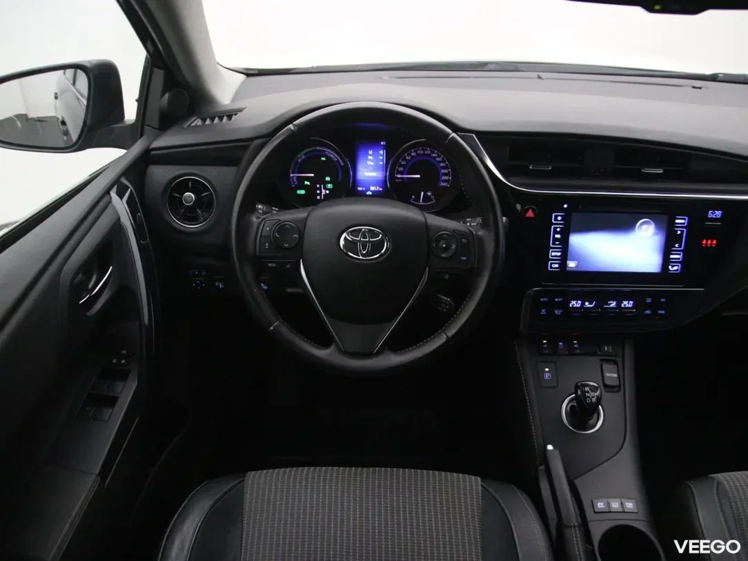 Toyota Auris 1.8 100kW