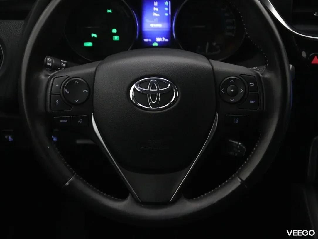 Toyota Auris 1.8 100kW