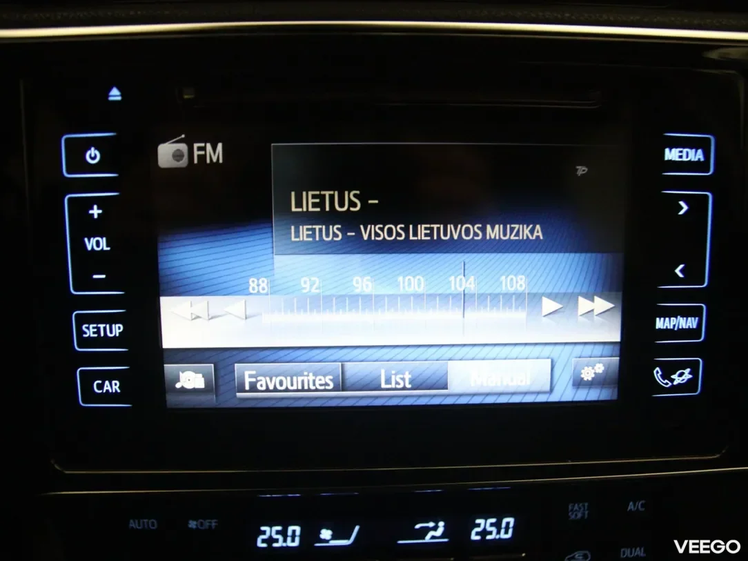 Toyota Auris 1.8 100kW