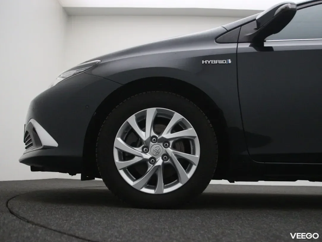 Toyota Auris 1.8 100kW