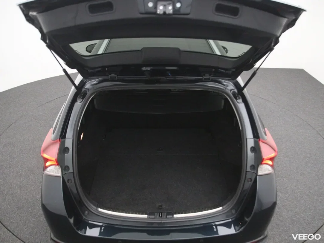 Toyota Auris 1.8 100kW